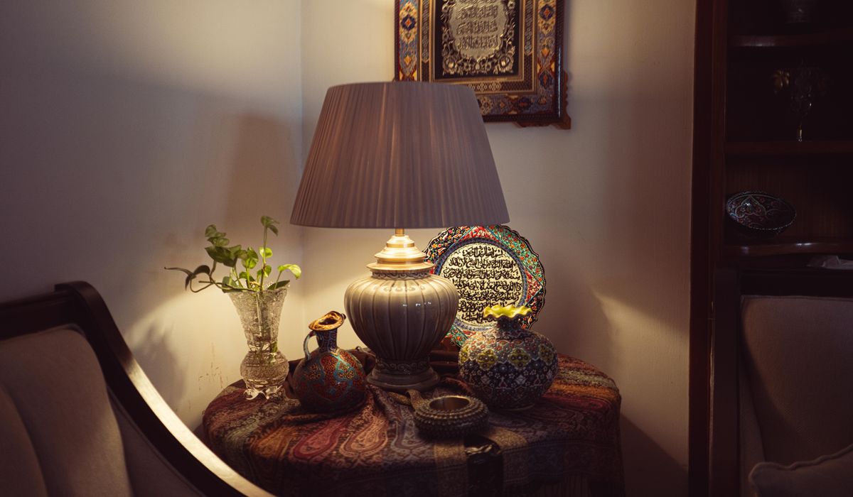 Create a calm bedroom with layered bedside lamps